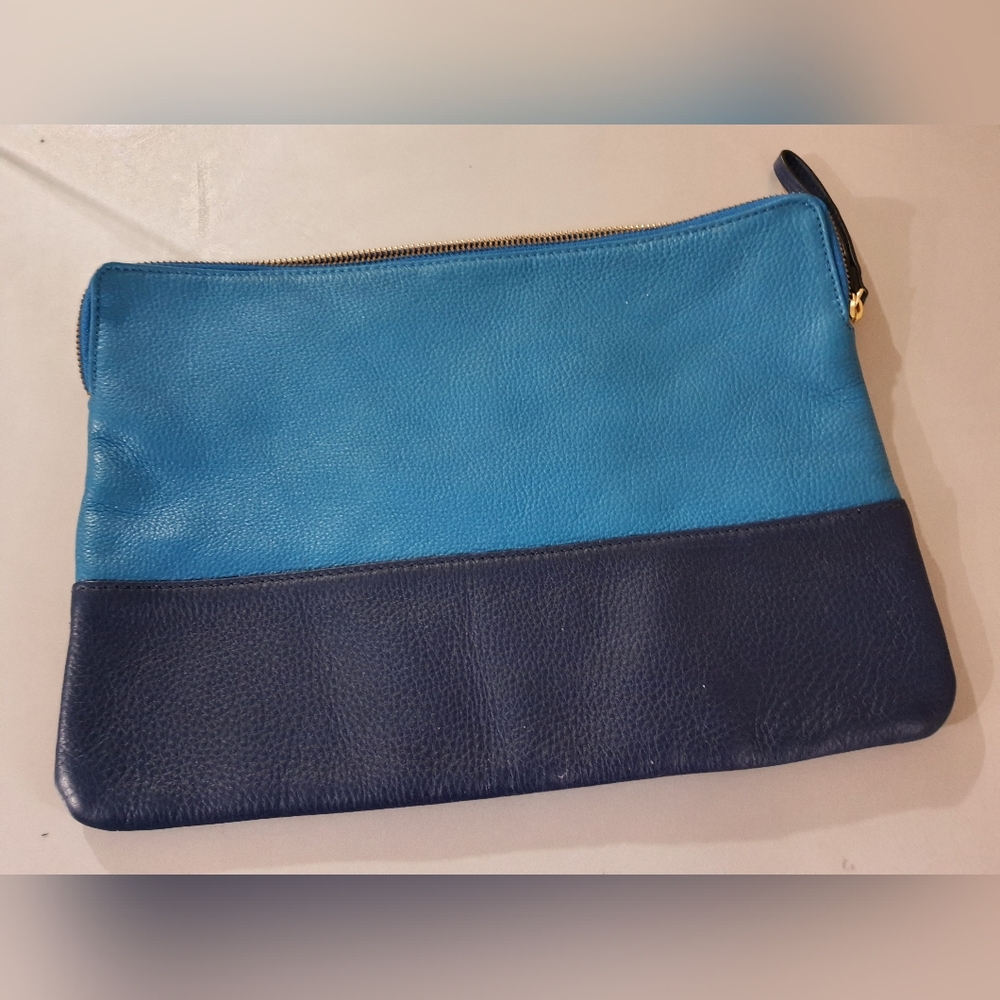 GAP Zippered Tablet Sleeve